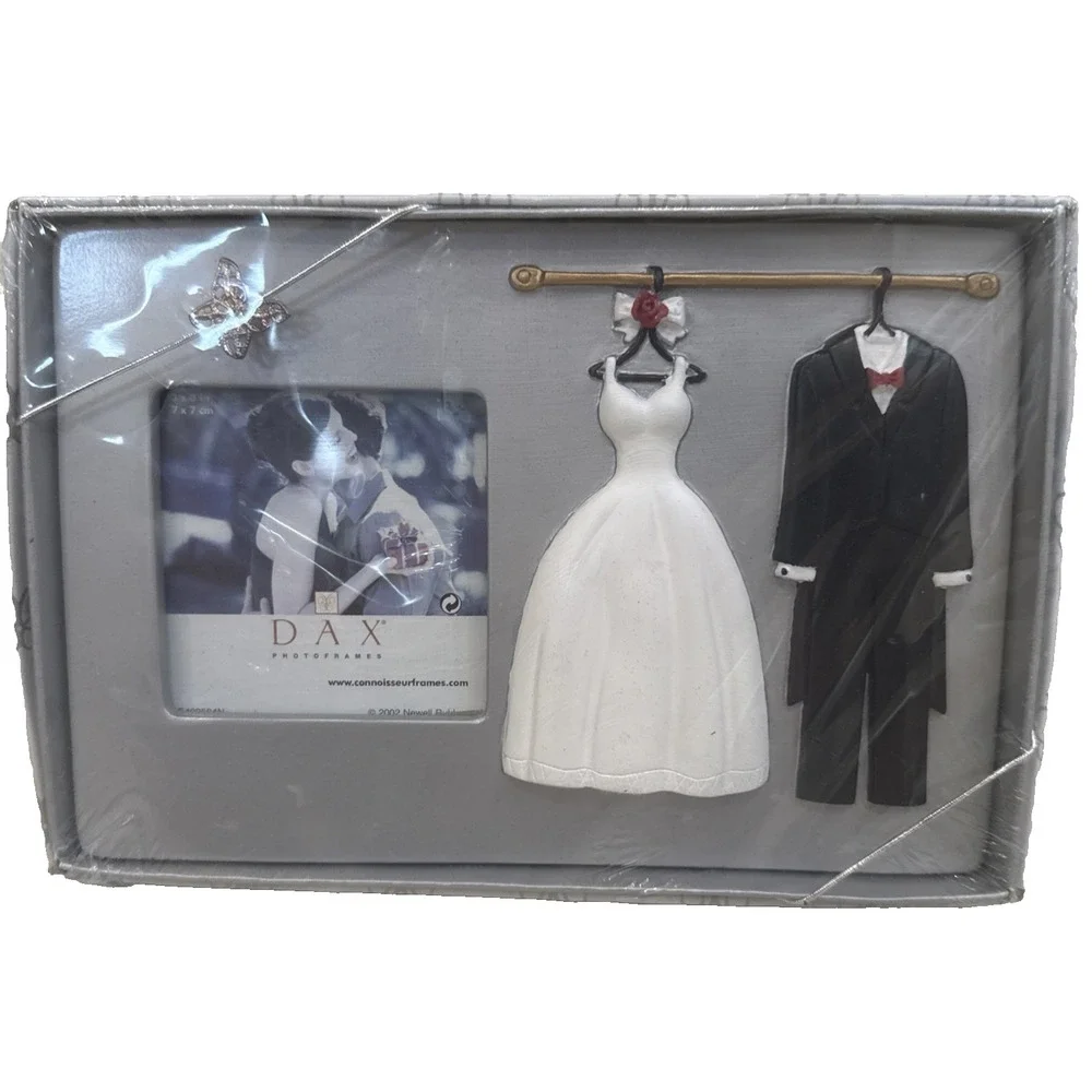 New VTG DAX Picture Frame 7.5 x 4